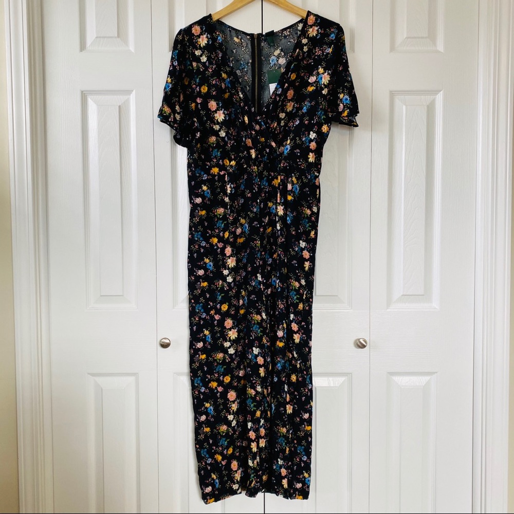 NEW Black Multicolored Floral Cropped Jumpsuit - Picture 1 of 8